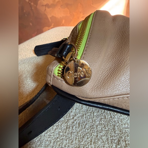 Clare V leather Fanny neon trim - Picture 5 of 8